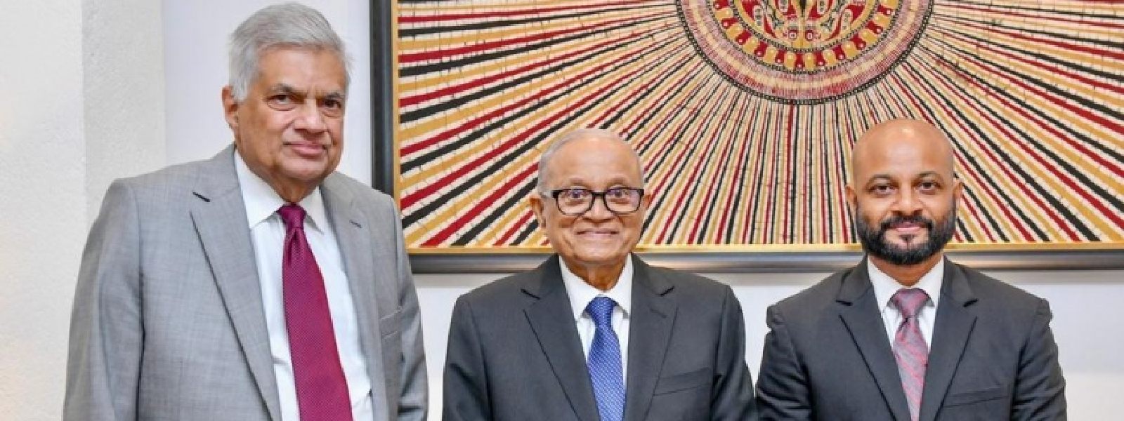 Maldives Ex-President meets President Wickremesinghe in Colombo